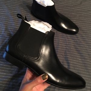 NWT Kenneth Cole Chelsea Boot